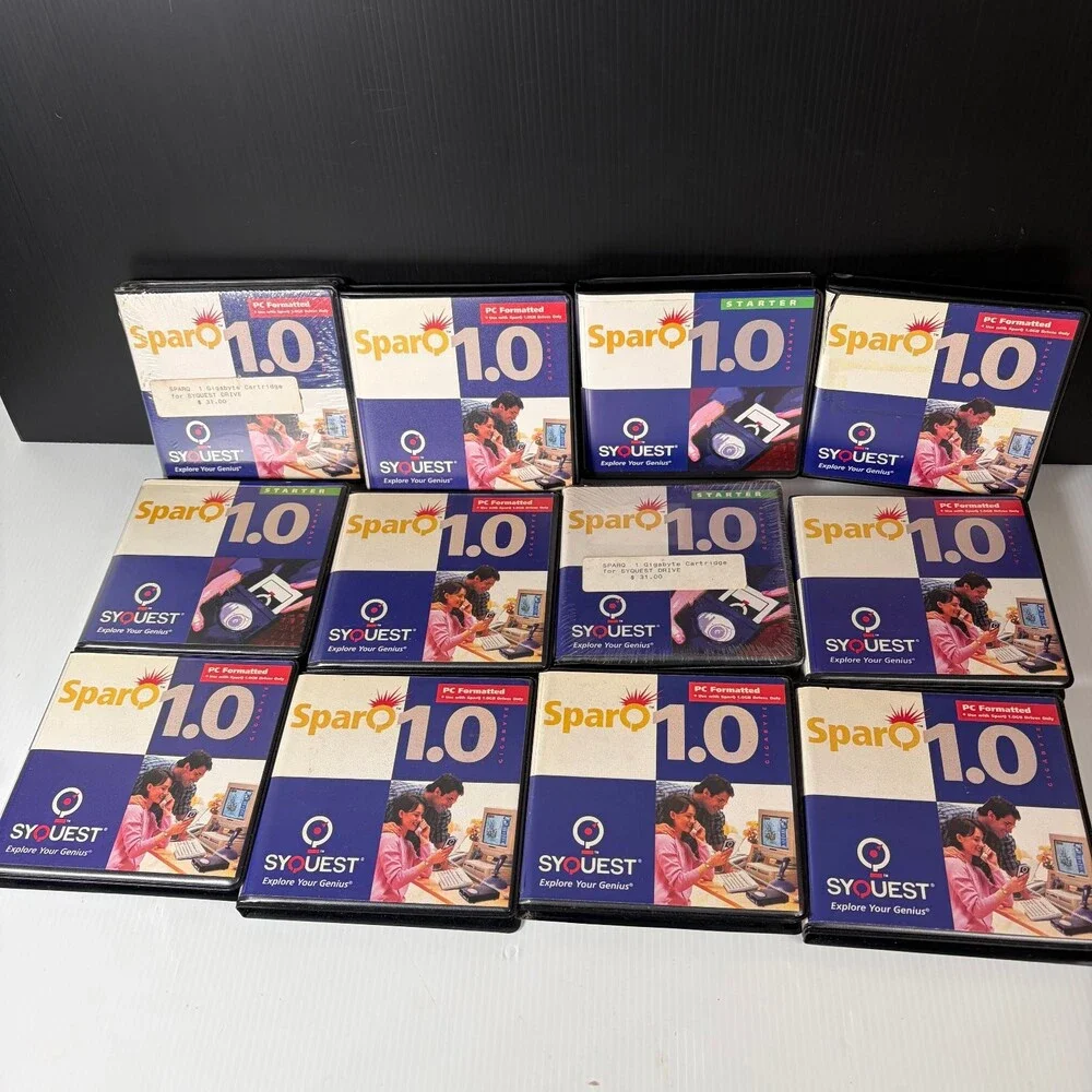 SyQuest SparQ 1.0GB Disk Lot PC Formatted & Starter Disks 12 Total, 2 Sealed